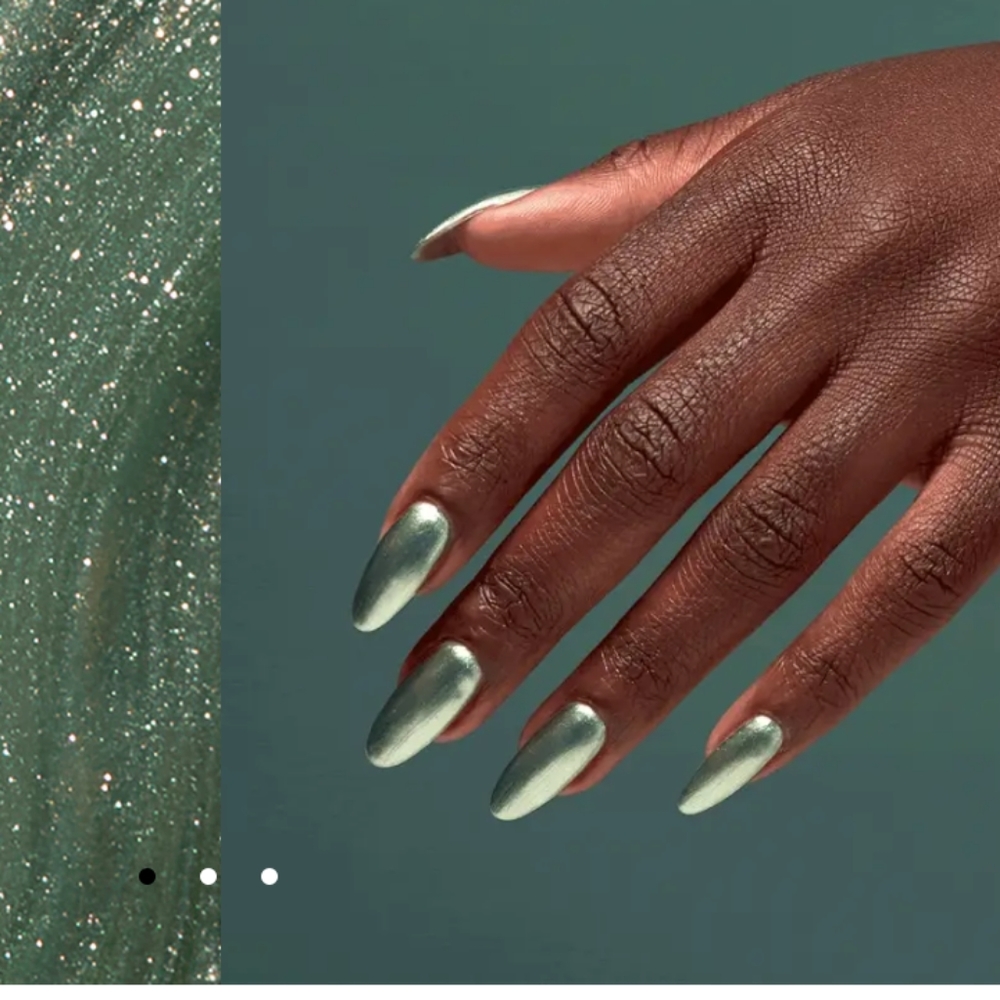 💅 3/$20 OPI Nail  Decked to the Pines